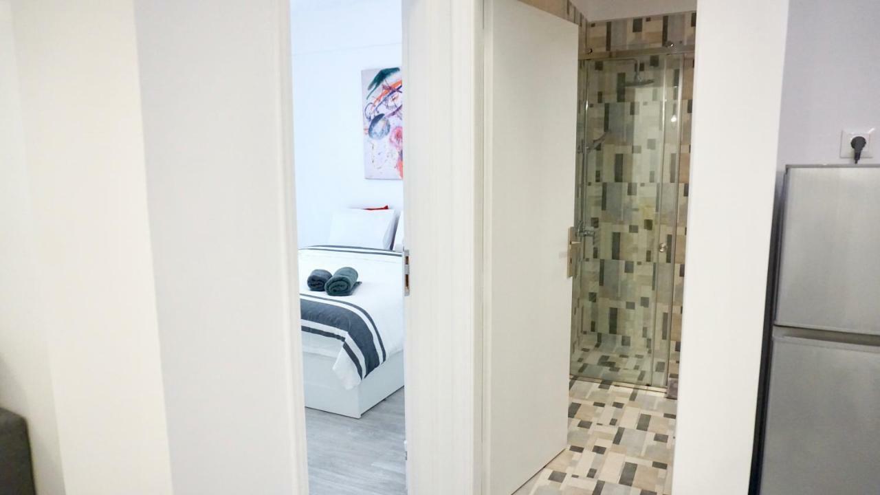 Urban Design Apt In เอเธนส์ ภายนอก รูปภาพ